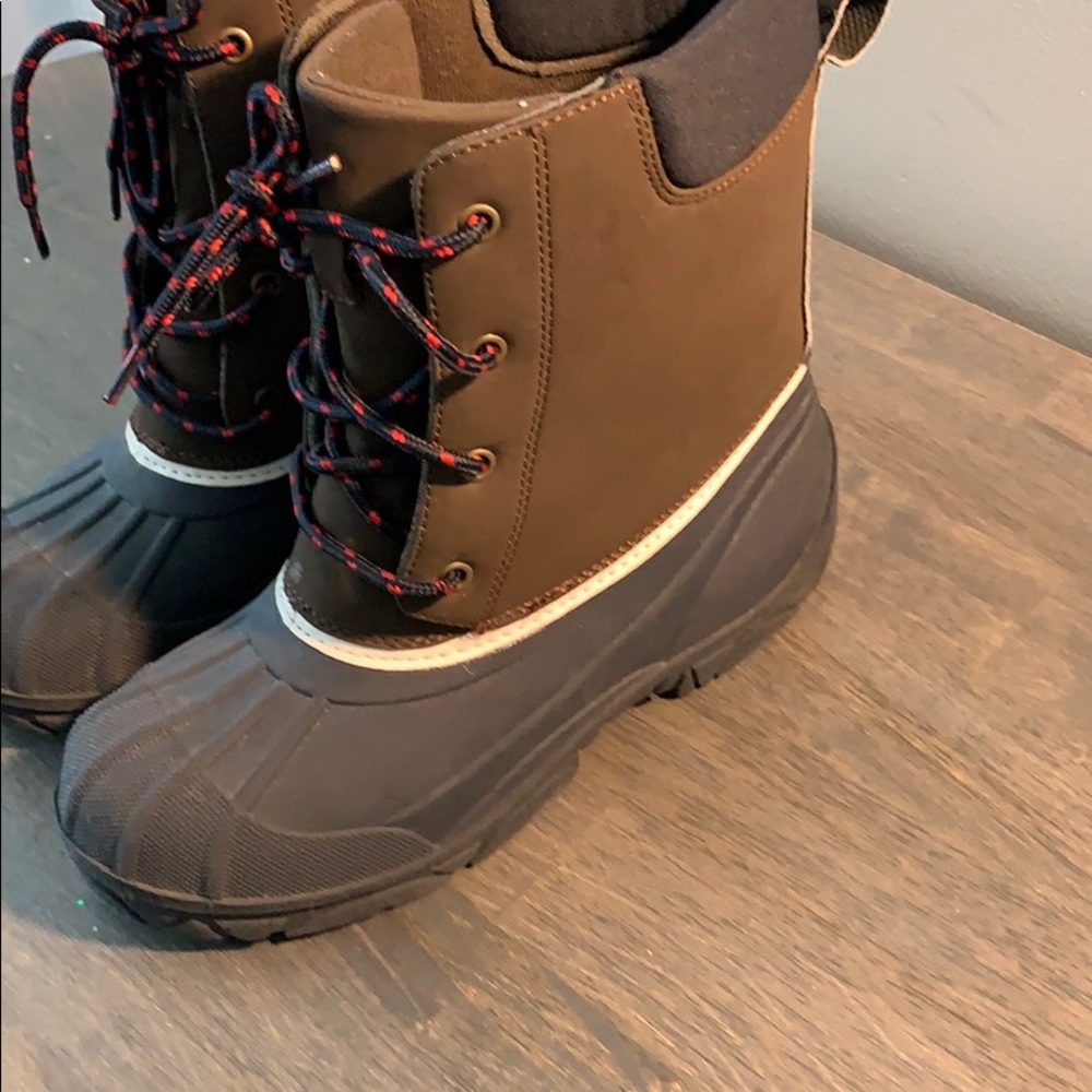 Crazy 8 Winter Boots - Picture 3 of 9